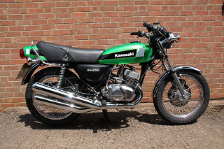 1982 Kawasaki KH250B4